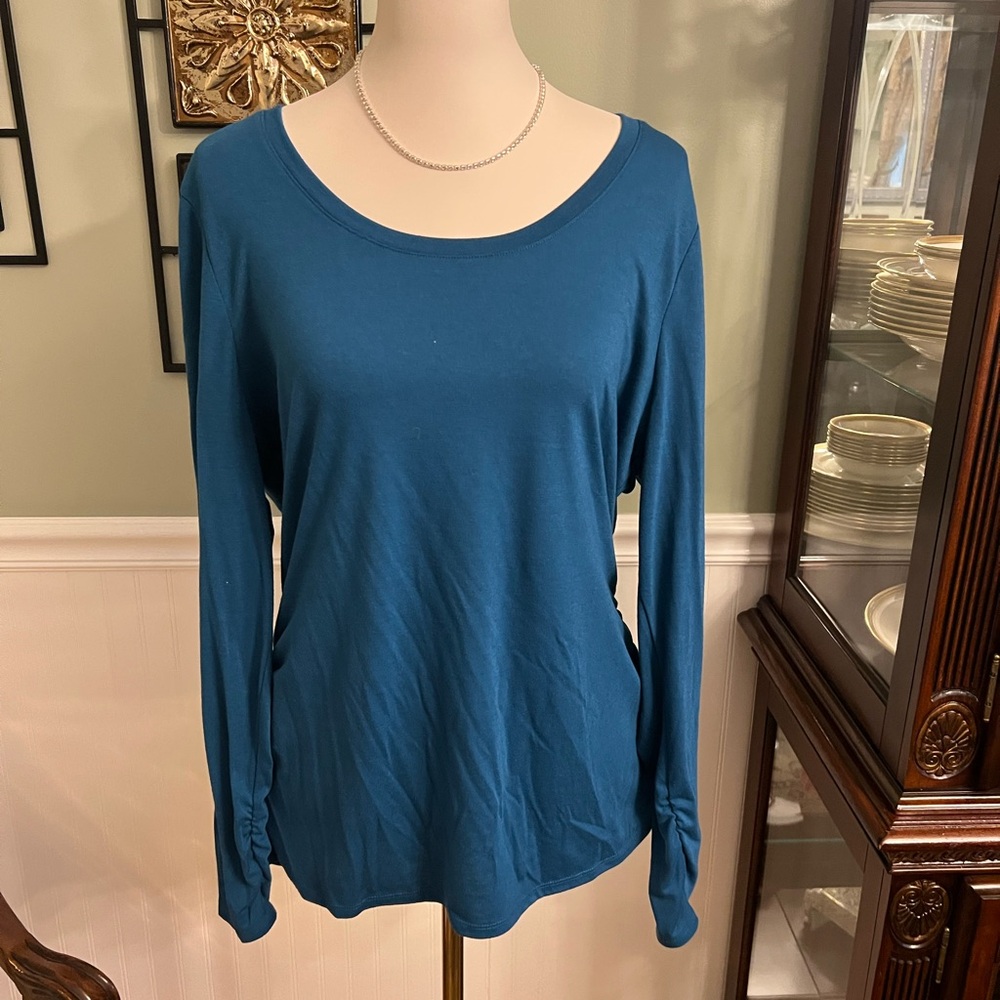 Attention Deep Teal Top